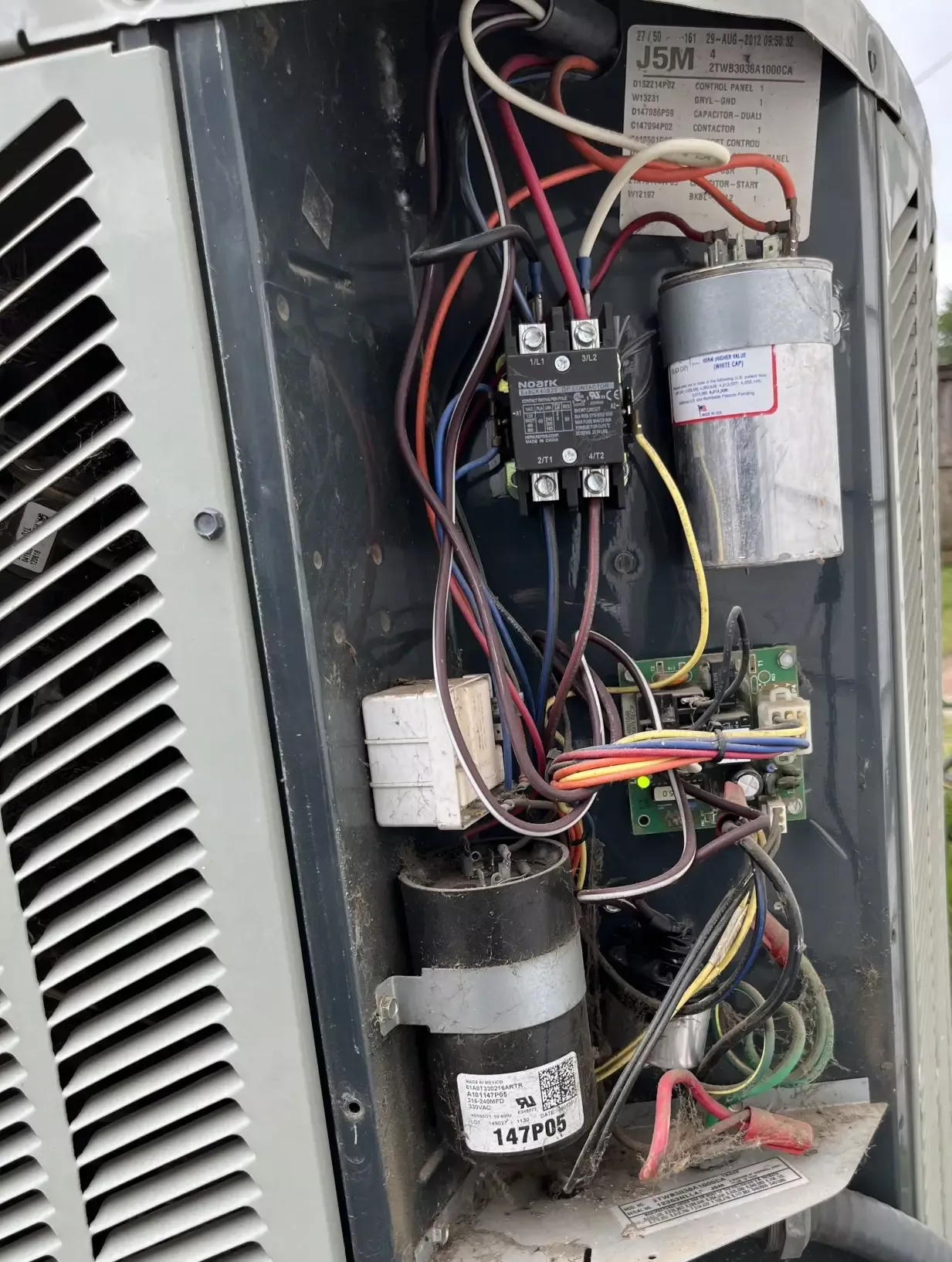 Electrical issue on a HVAC control board